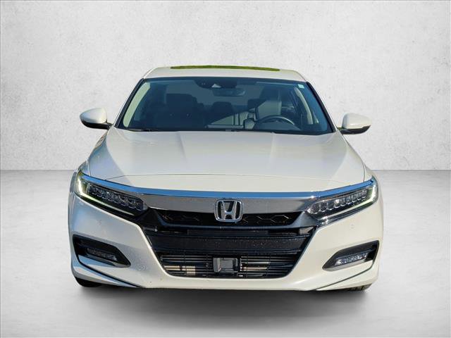 Used 2018 Honda Accord Touring image 2