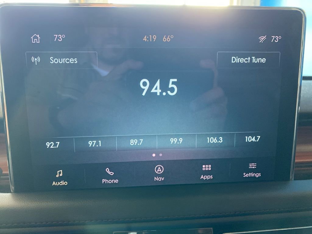 Used 2024 Lincoln Aviator Reserve w/ Jet Appearance Package image 2