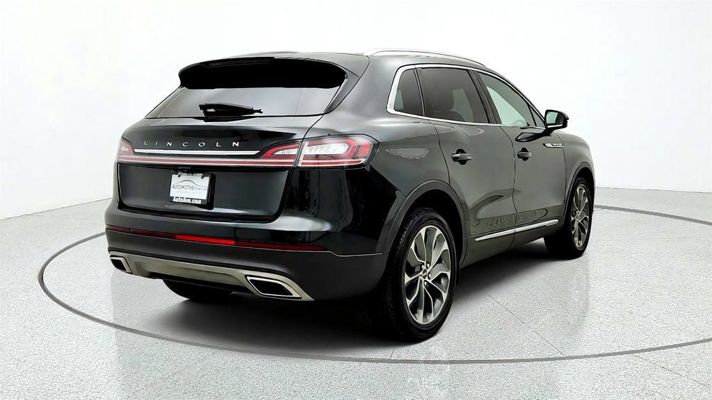 Used 2023 Lincoln Nautilus Reserve AWD/4WD image 5