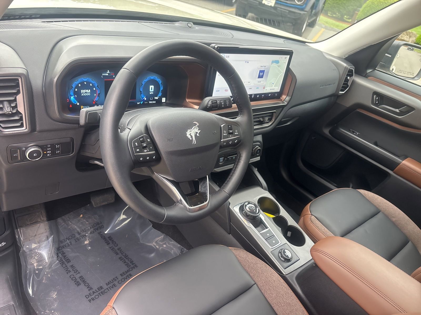 Used 2025 Ford Bronco Sport Outer Banks w/ Outer Banks Tech Package+ AWD/4WD image 12