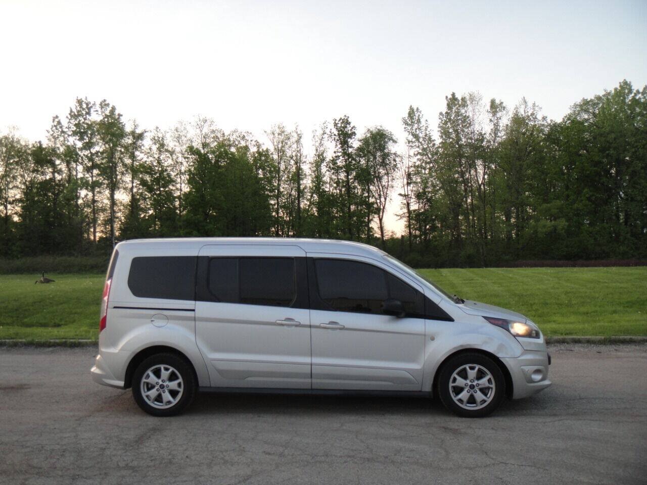 Used 2015 Ford Transit Connect XLT FWD image 5