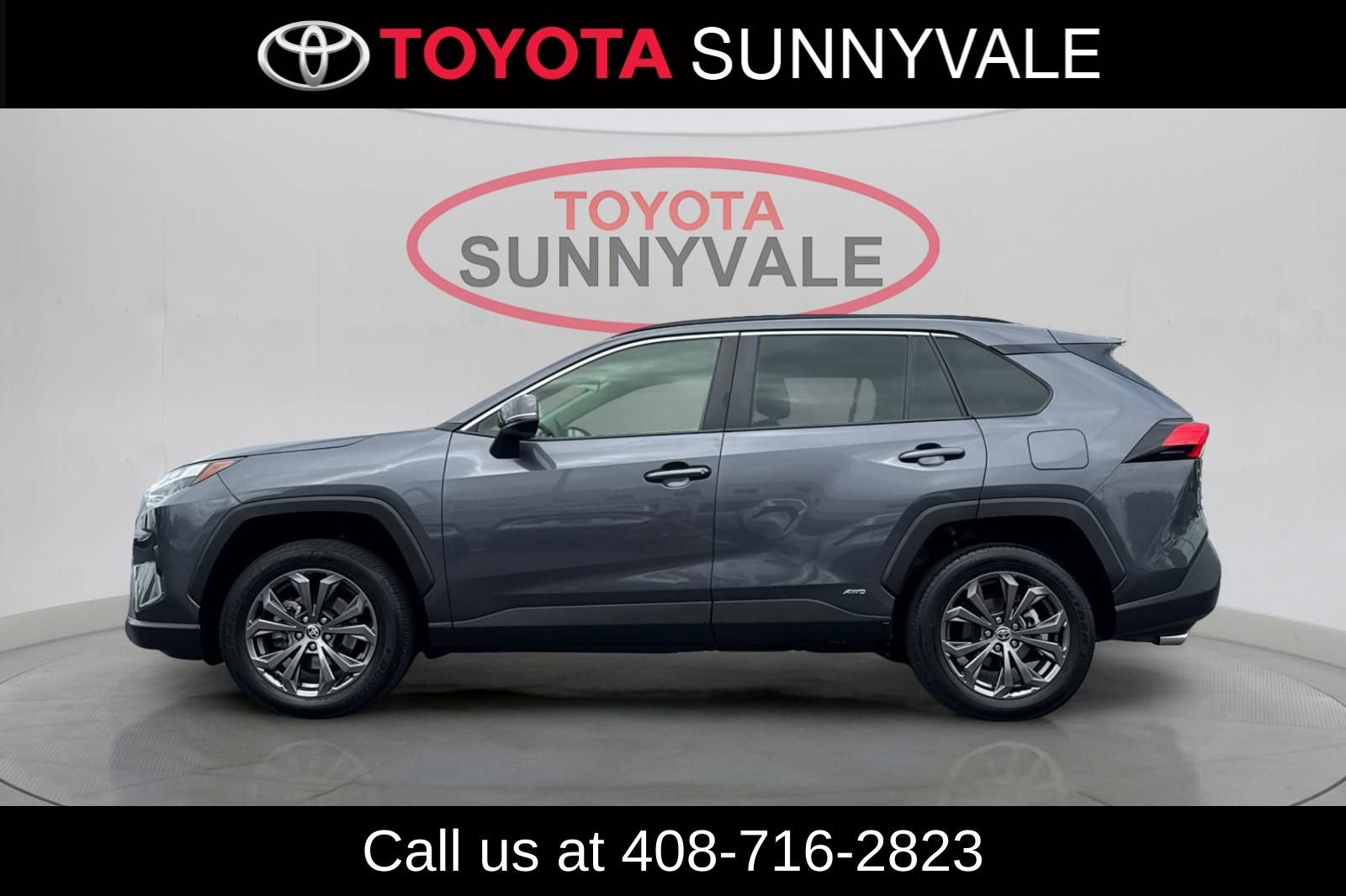 Used 2023 Toyota RAV4 XLE Premium AWD/4WD image 7