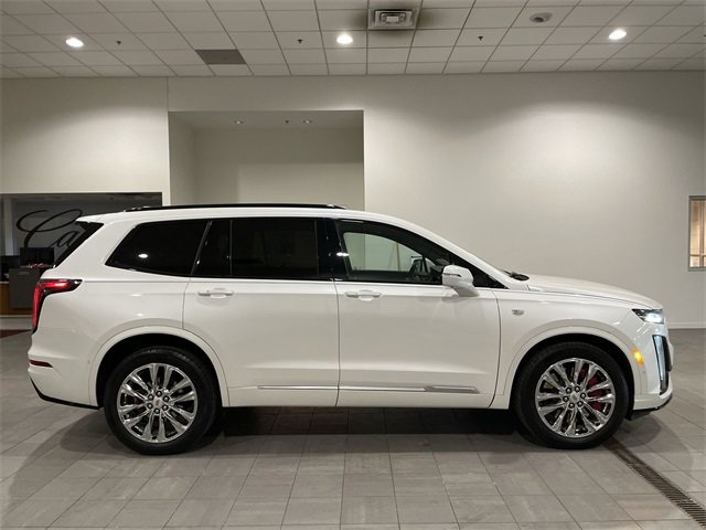 Certified 2022 Cadillac XT6 Sport w/ Technology Package image 7