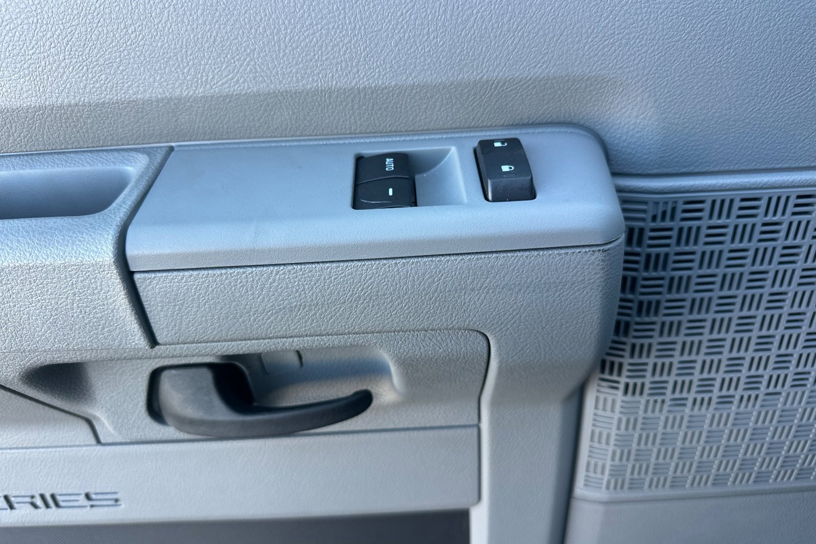 New 2026 Ford E-350 and Econoline 350 Super Duty w/ Power Equipment Group image 11