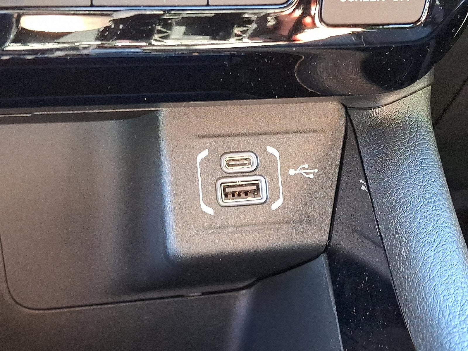 New 2026 Jeep Compass Limited image 13