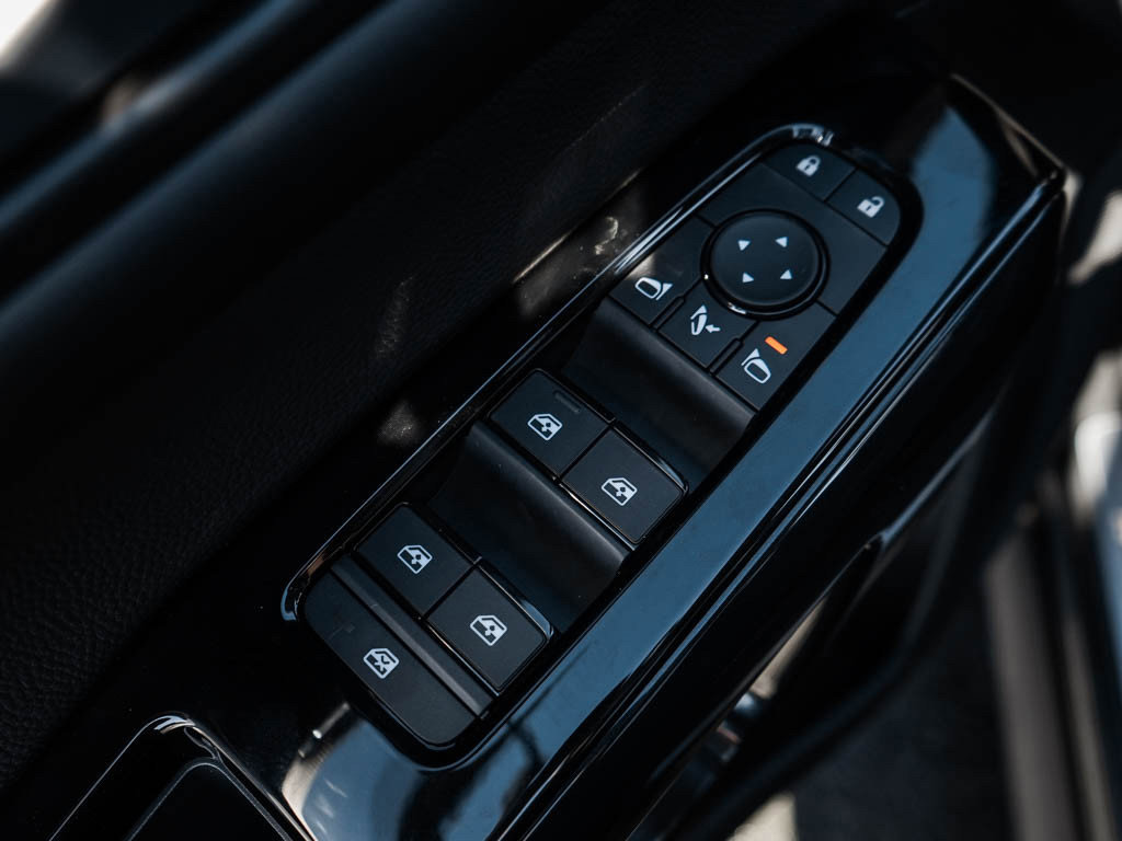 New 2026 Nissan Pathfinder Platinum AWD/4WD image 18