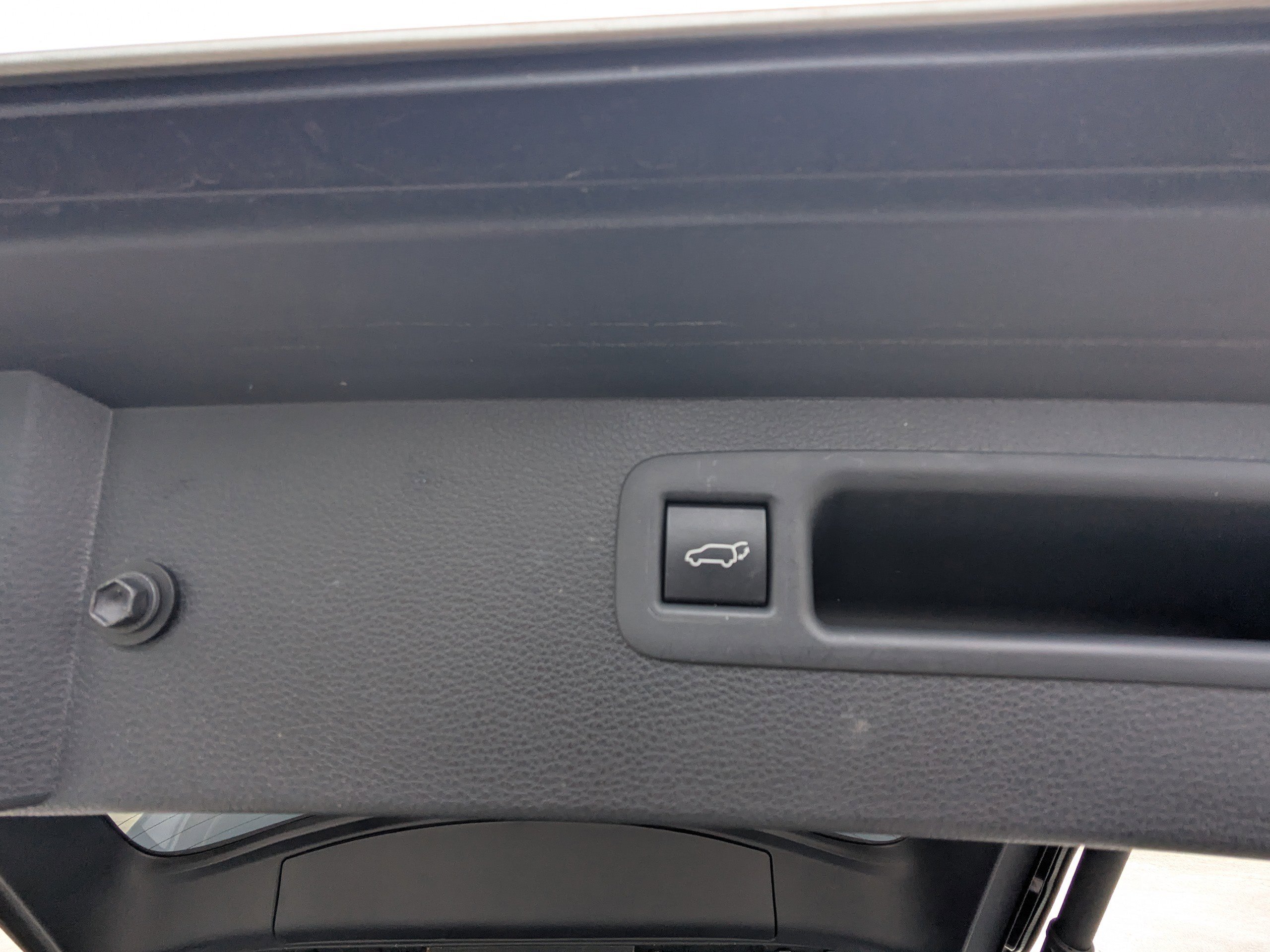 Used 2023 Toyota Highlander XLE image 17