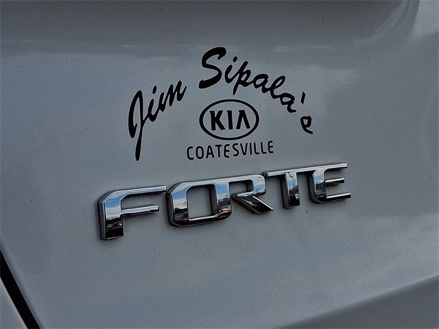 Used 2016 Kia Forte EX image 29