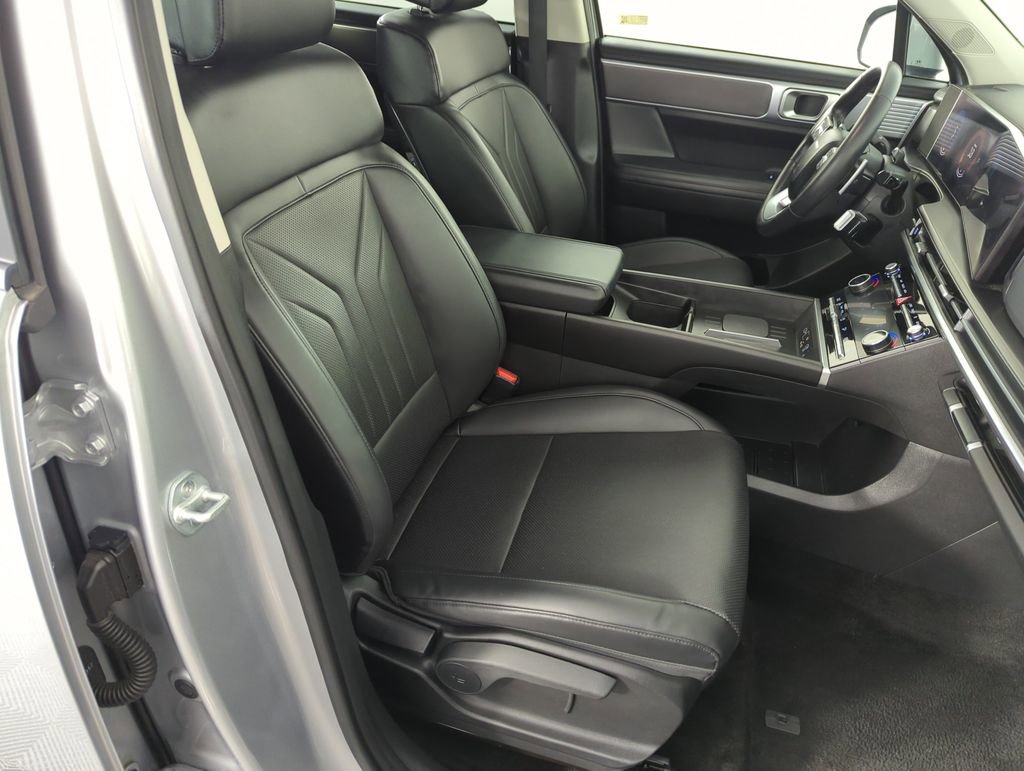 Used 2025 Hyundai Santa Fe SEL image 37