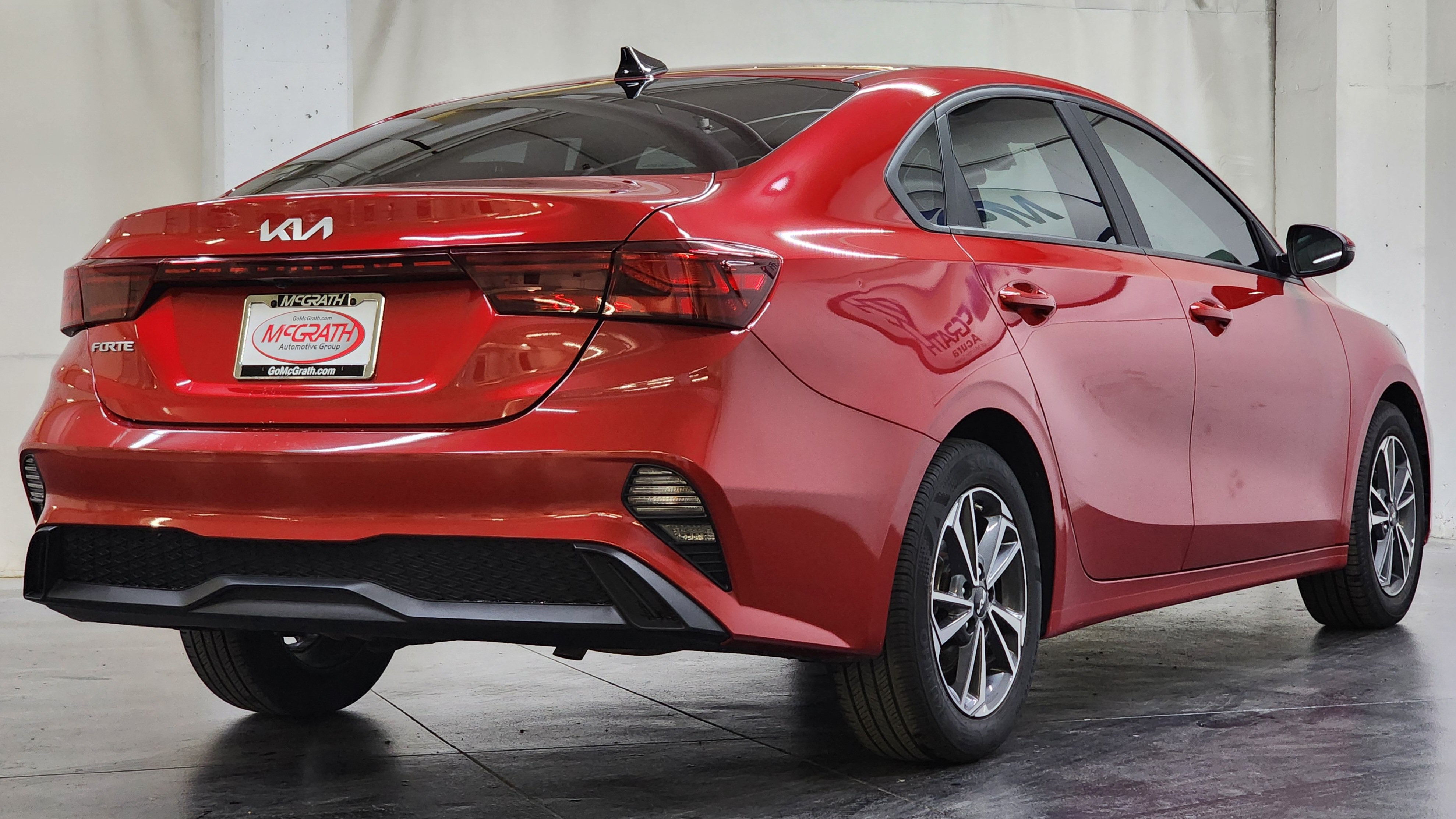 Used 2023 Kia Forte LXS w/ LXS Technology Package FWD image 6