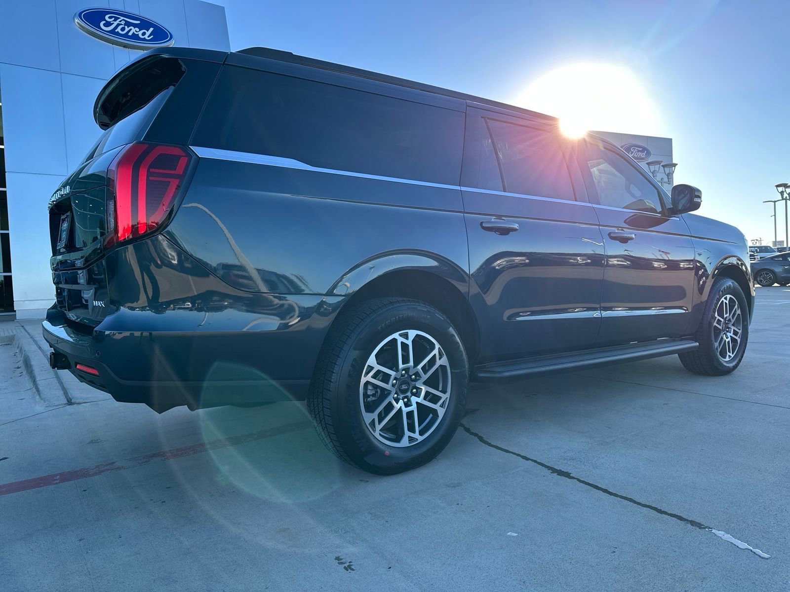 New 2025 Ford Expedition Max Active RWD image 5