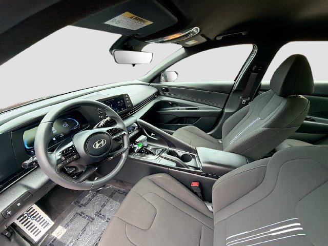 Certified 2026 Hyundai Elantra Sport FWD image 21