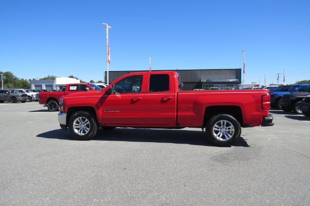 Used 2019 Chevrolet Silverado 1500 LT w/ All Star Edition AWD/4WD image 7