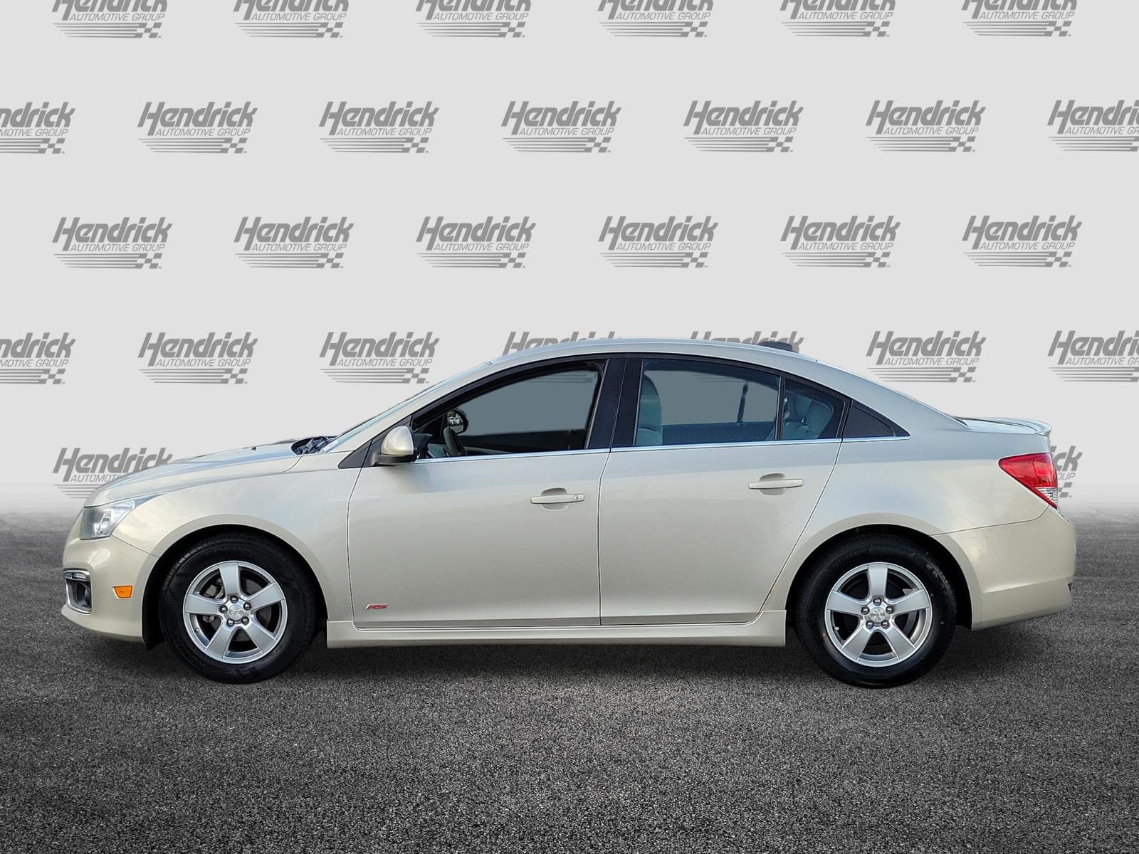 Used 2015 Chevrolet Cruze LT w/ Enhanced Safety Package FWD image 4
