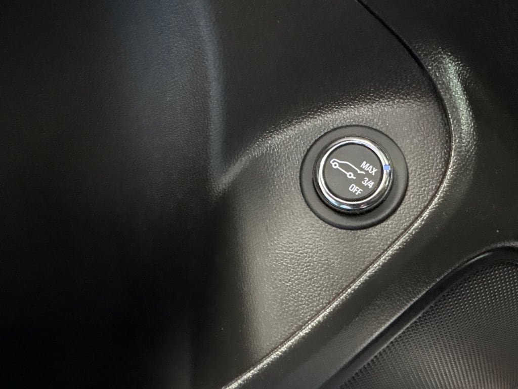 Certified 2023 Buick Encore GX Essence w/ Experience Buick Package FWD image 27