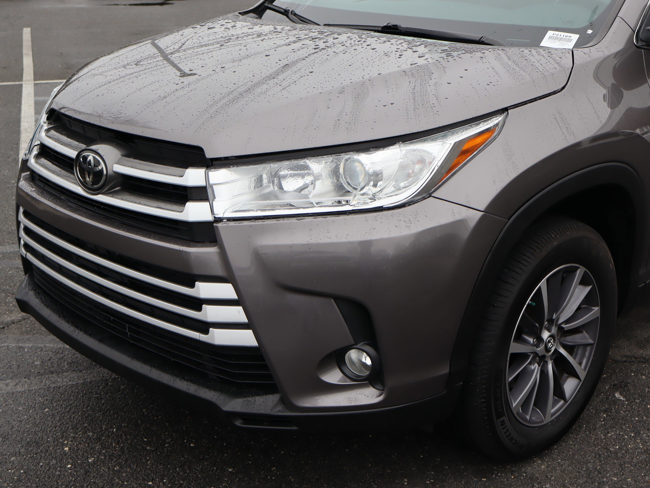 Used 2019 Toyota Highlander XLE image 6