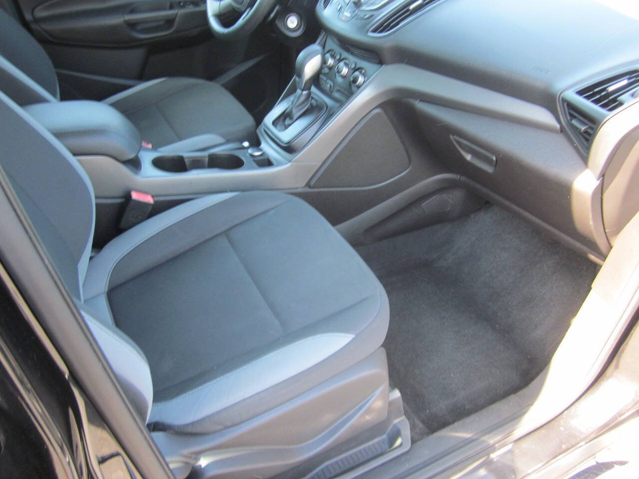 Used 2013 Ford Escape S FWD image 20
