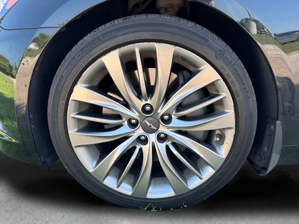 Used 2017 Genesis G80 5.0 Ultimate RWD image 12