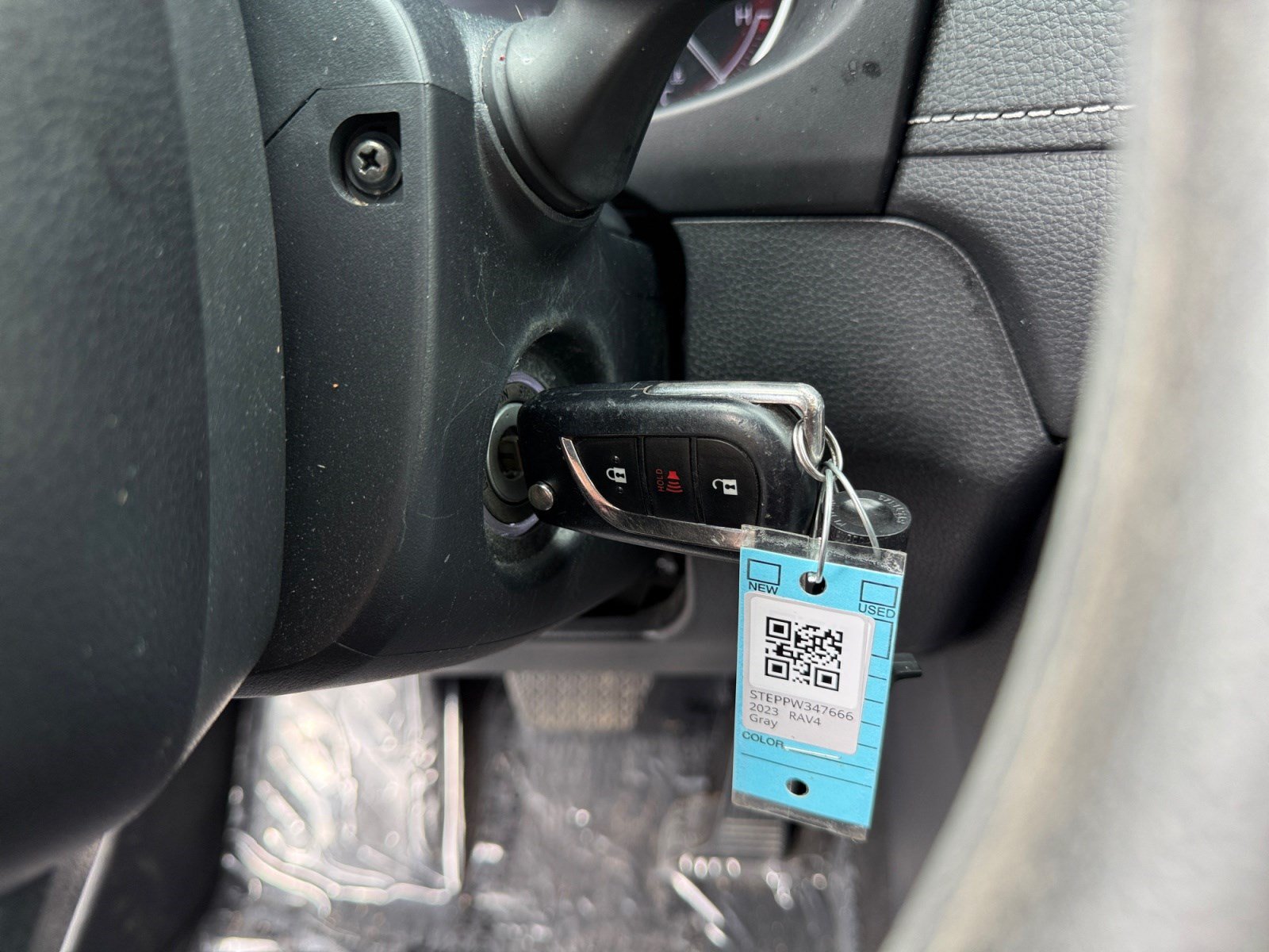 Certified 2023 Toyota RAV4 LE AWD/4WD image 28