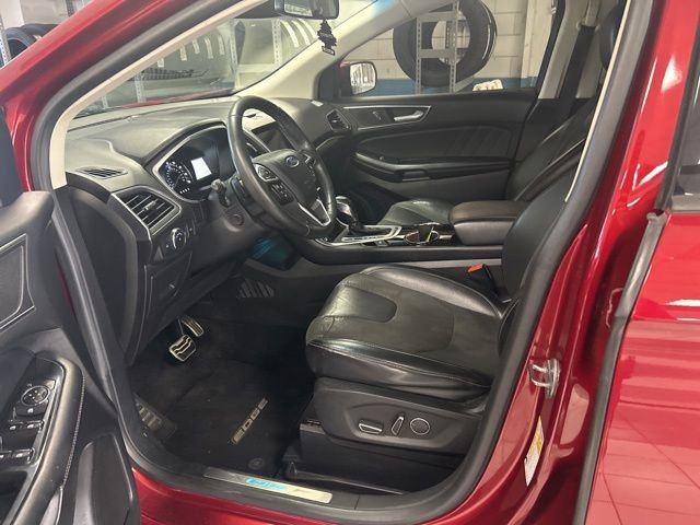 Used 2017 Ford Edge Sport w/ Equipment Group 401A AWD/4WD image 8