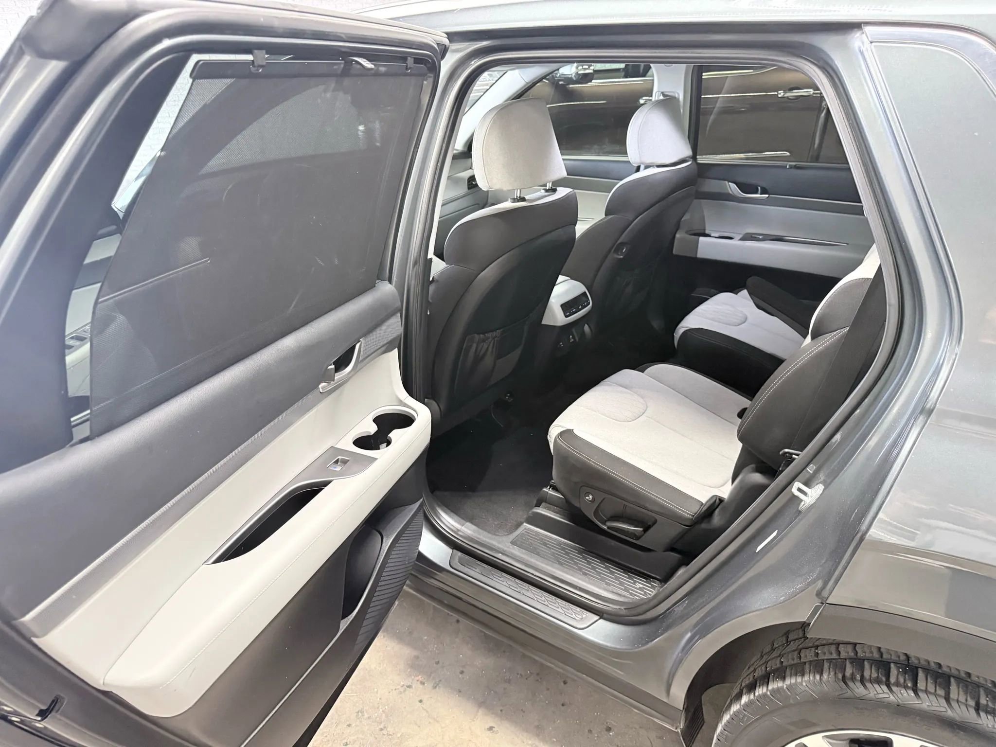 Used 2022 Hyundai Palisade SEL w/ Convenience Package FWD image 8