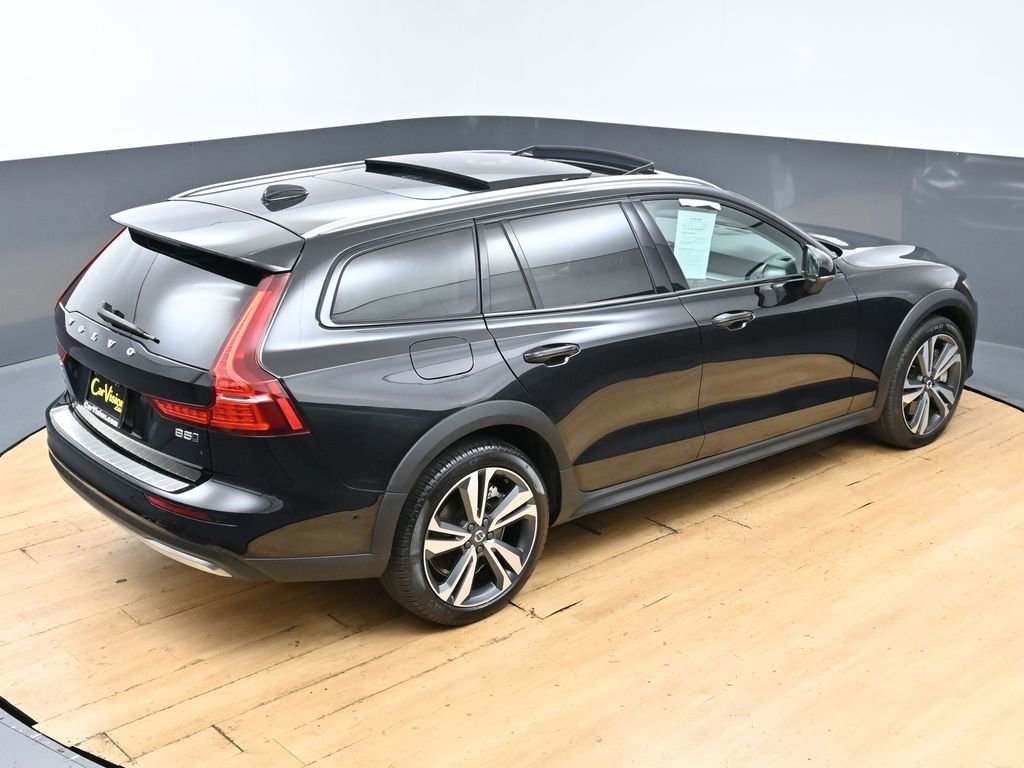 Used 2025 Volvo V60 B5 Cross Country Plus AWD/4WD image 45