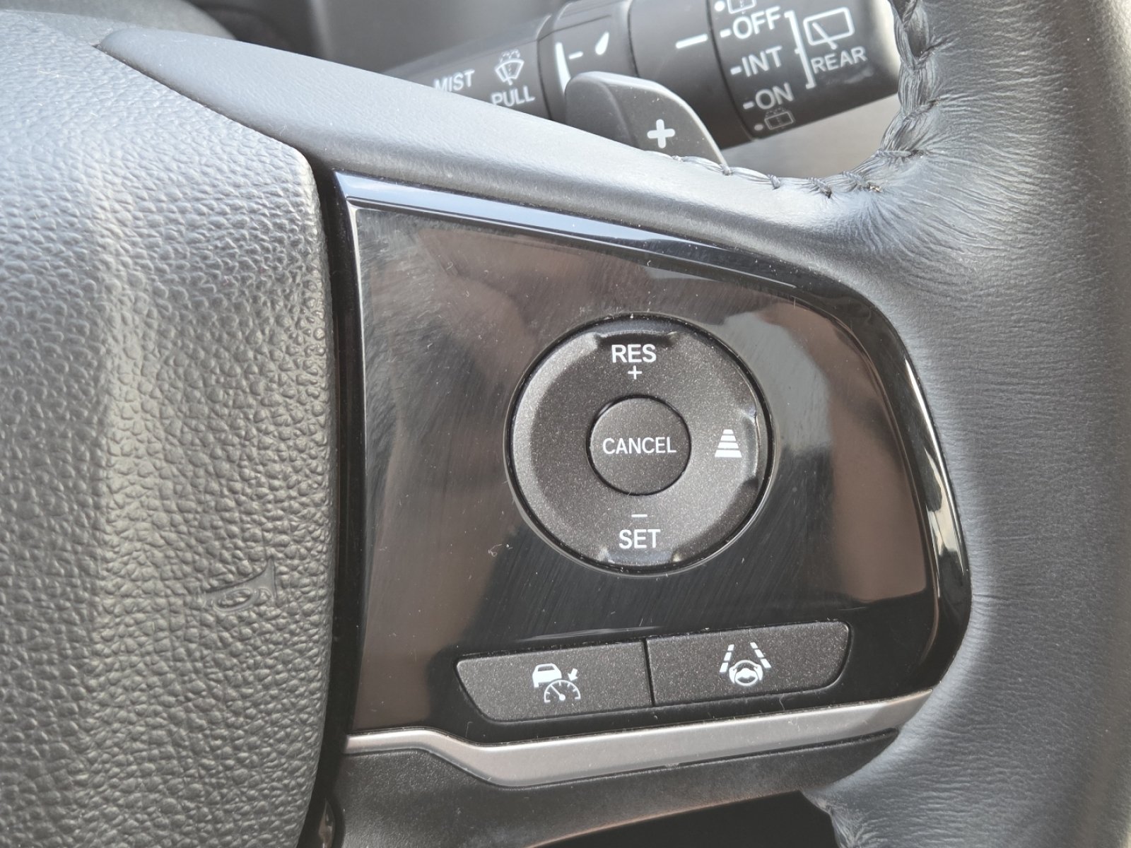 Used 2023 Honda Odyssey Touring image 10
