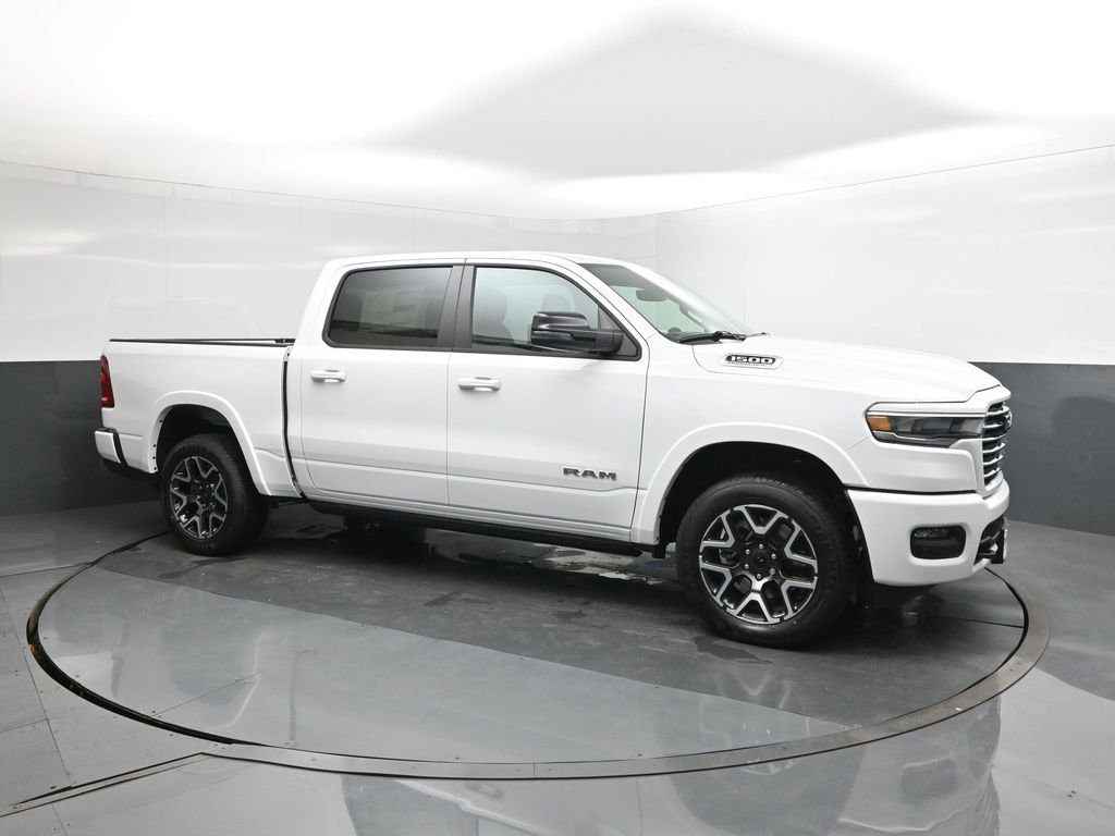 New 2026 RAM 1500 Laramie AWD/4WD image 17