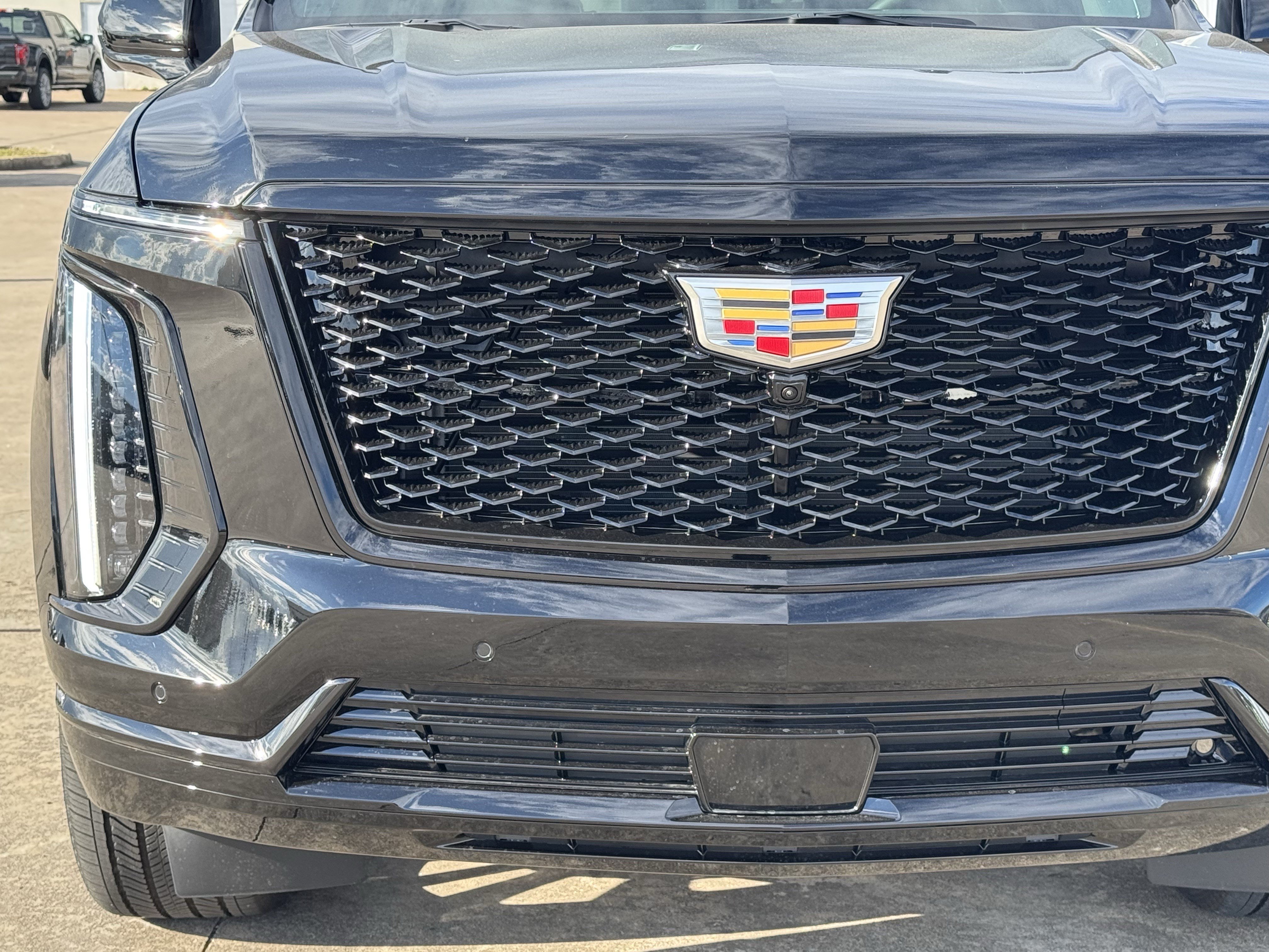 Used 2027 Cadillac Escalade Platinum Sport w/ LPO, ONYX Package AWD/4WD image 12