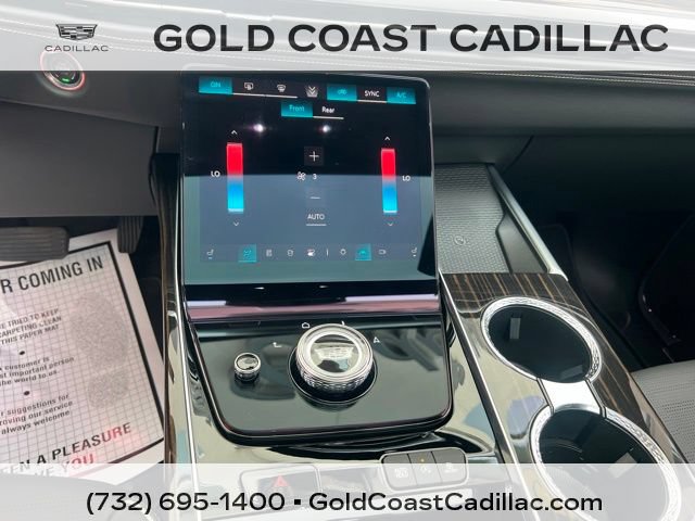 Certified 2025 Cadillac Escalade ESV Premium Luxury w/ Touring Package AWD/4WD image 29