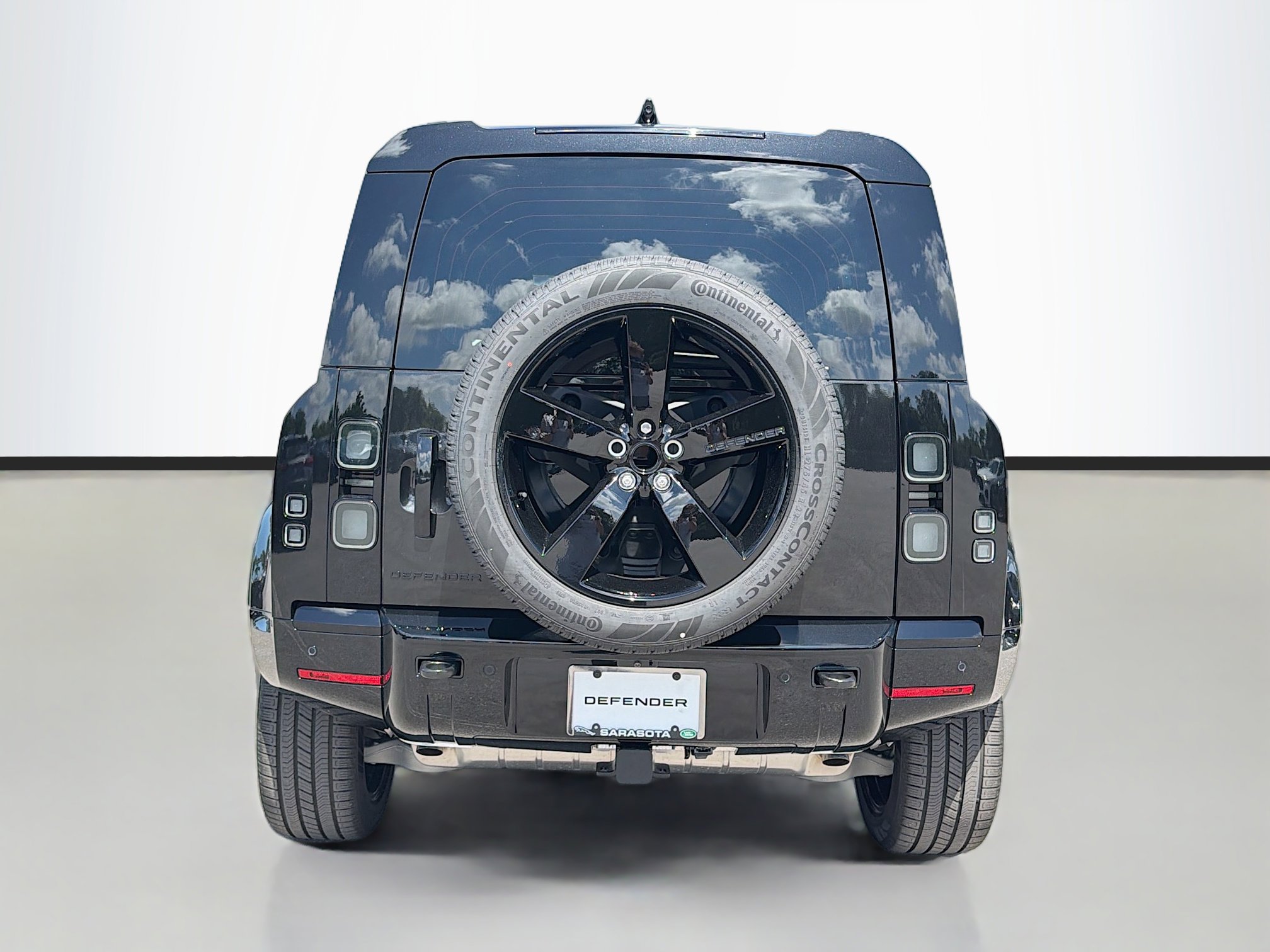 New 2026 Land Rover Defender 110 X-Dynamic SE AWD/4WD image 4