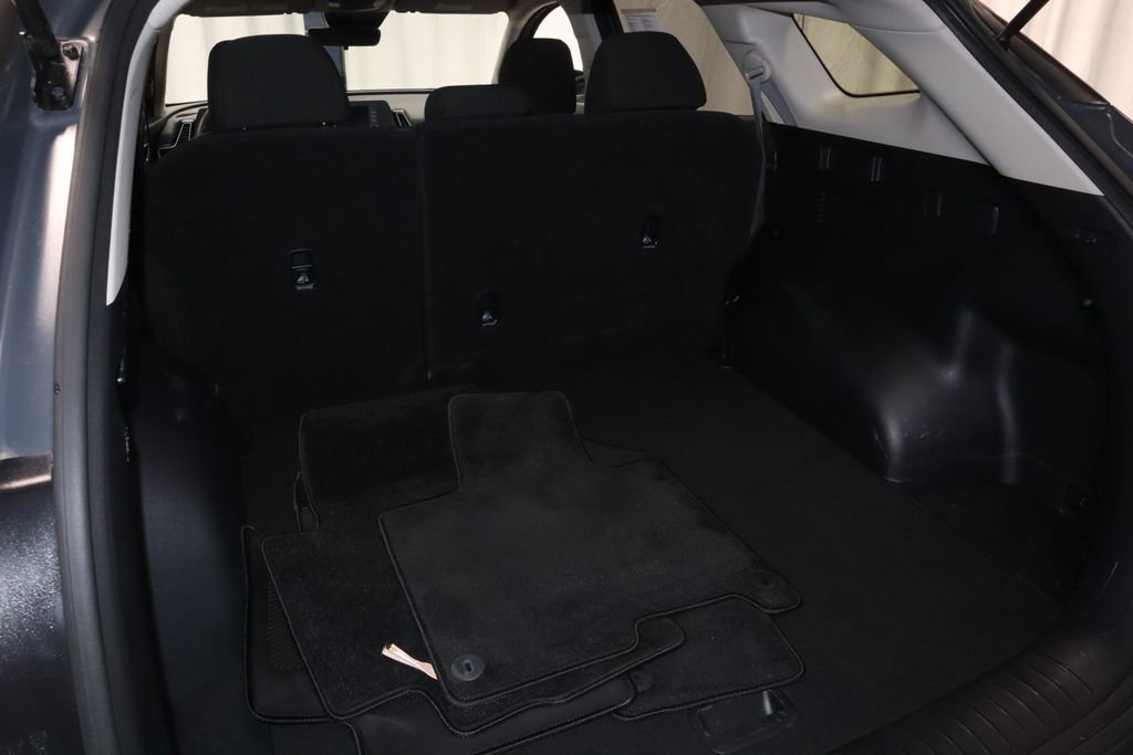 Used 2025 Kia Sportage LX image 18