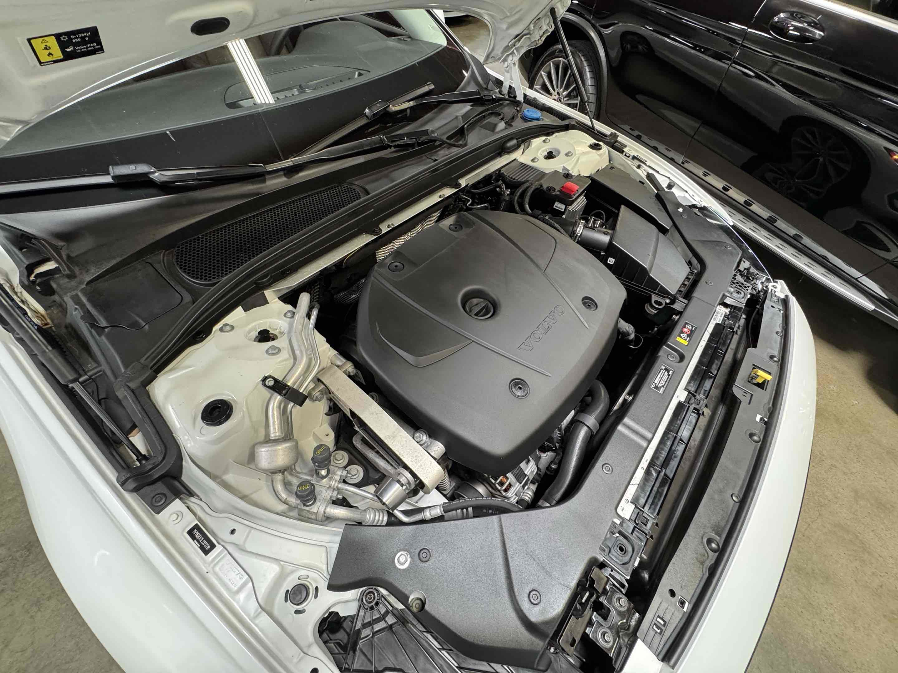 Used 2020 Volvo V60 T5 Momentum w/ Protection Package FWD image 72