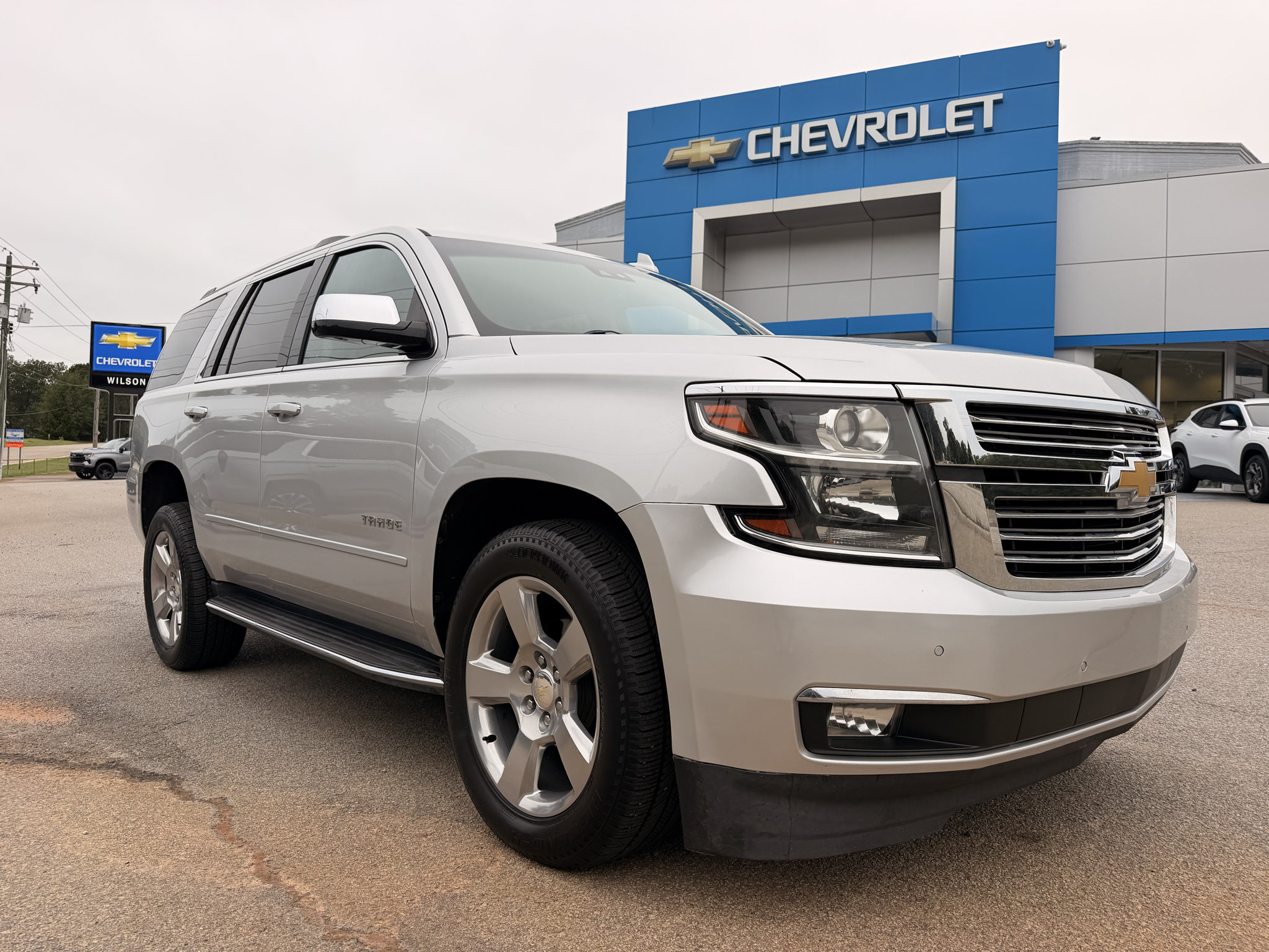 Used 2020 Chevrolet Tahoe Premier RWD image 1