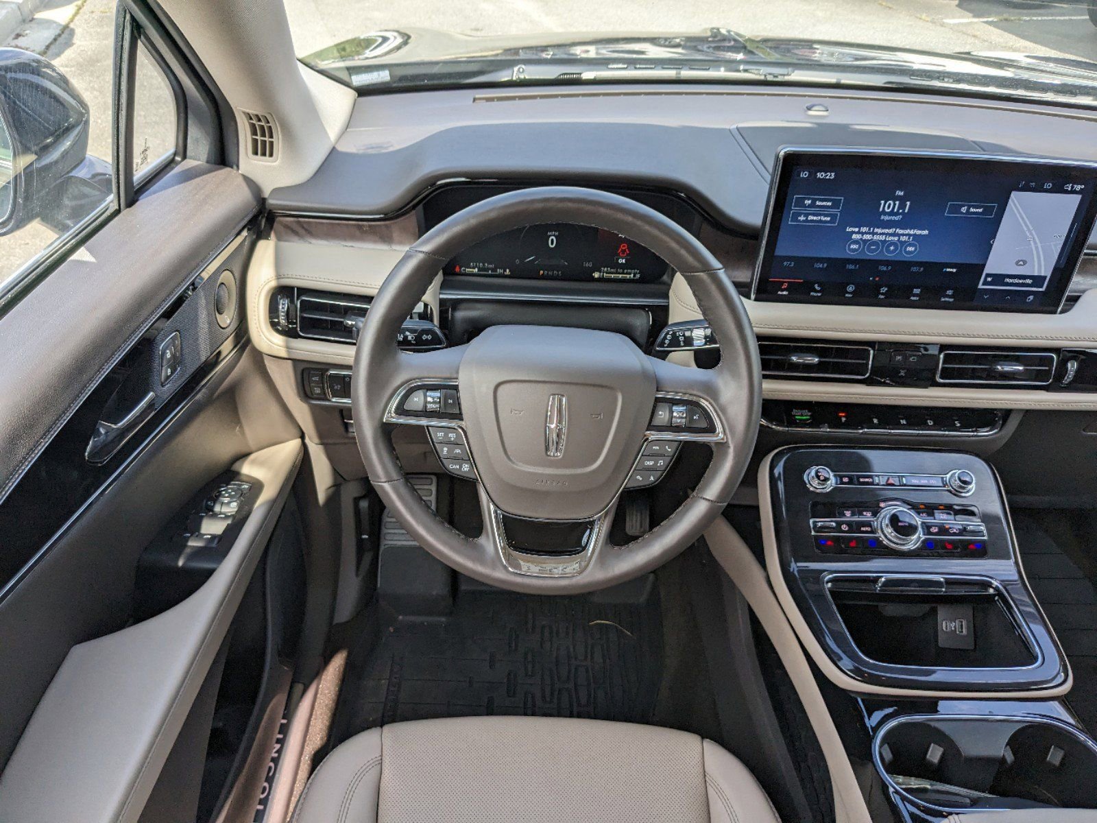 Certified 2023 Lincoln Nautilus Reserve w/ Equipment Group 201A image 18