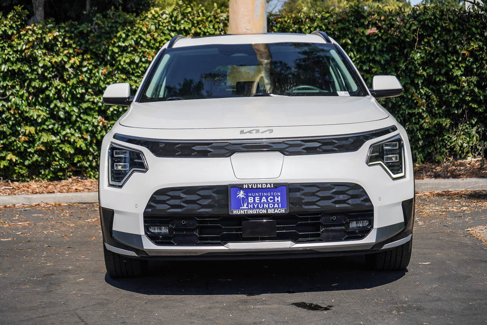Used 2024 Kia Niro Wave FWD image 2
