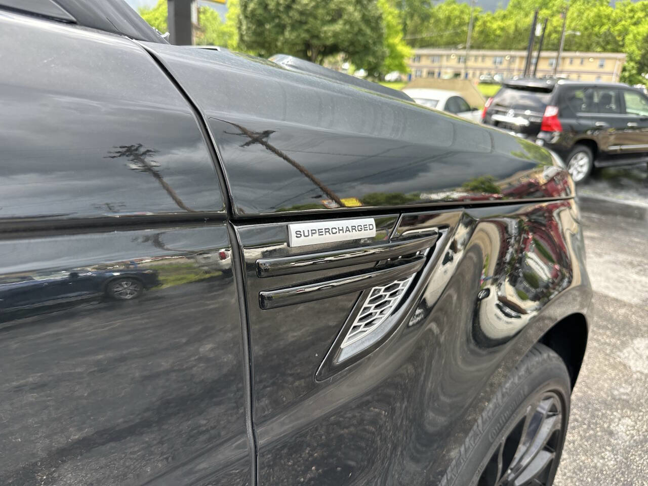 Used 2015 Land Rover Range Rover Sport Supercharged AWD/4WD image 18