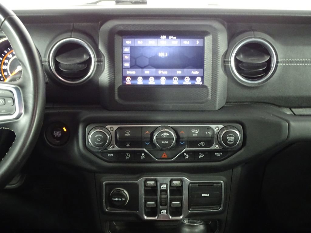 Used 2018 Jeep Wrangler Unlimited Sahara w/ Safety Group image 28