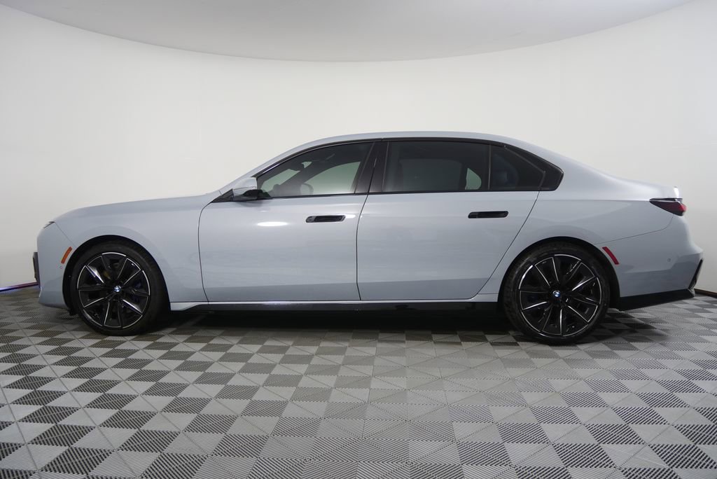 Certified 2023 BMW 740i w/ Parking Assistance Package RWD image 6