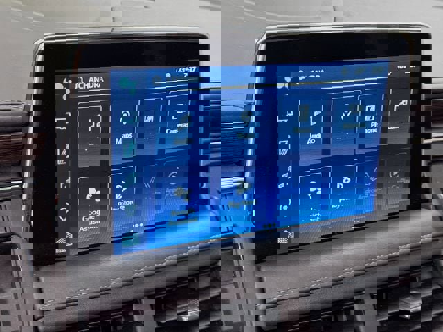 Used 2022 Chevrolet Tahoe LT w/ Luxury Package image 17