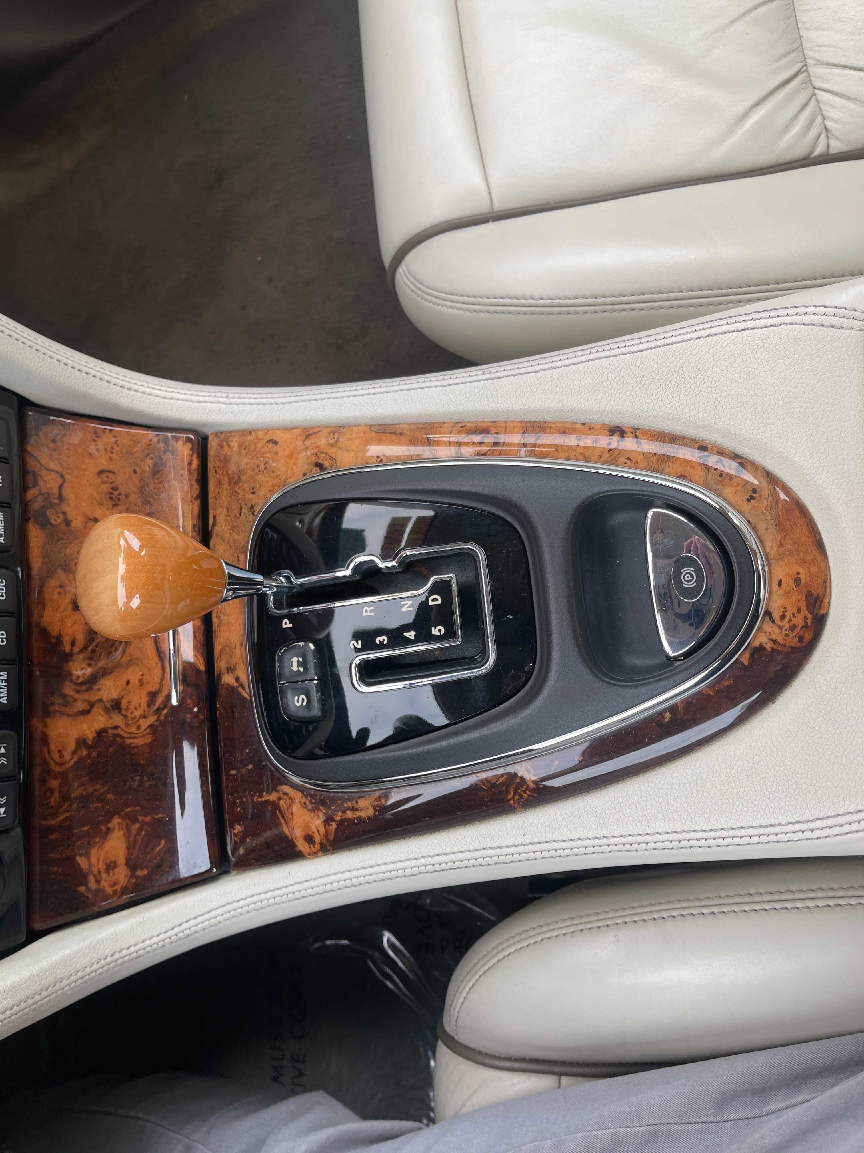 Used 2006 Jaguar XJ8 L XJ VANDEN PLAS SEDAN 4D image 23