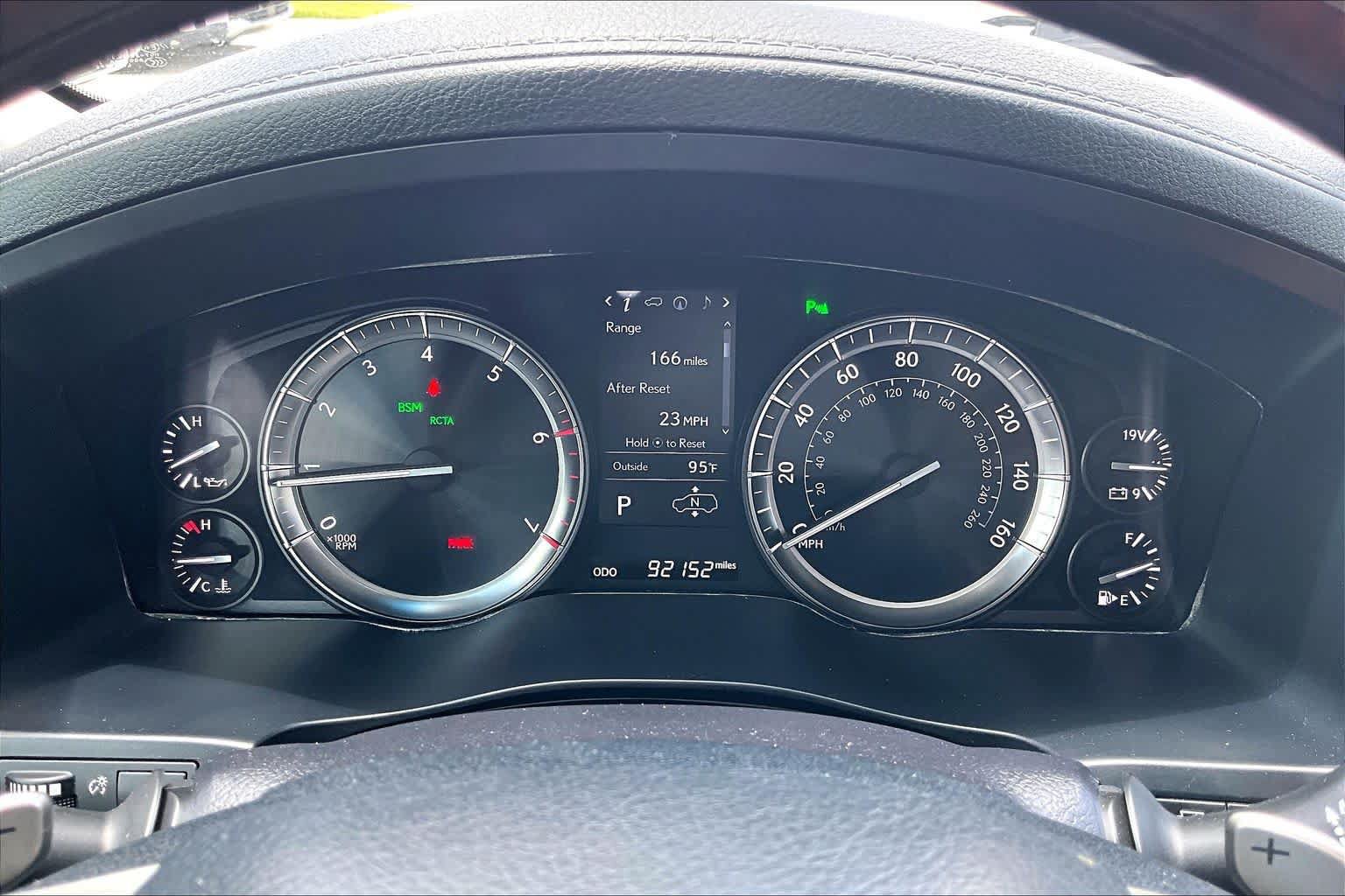 Used 2017 Lexus LX 570 4WD image 24