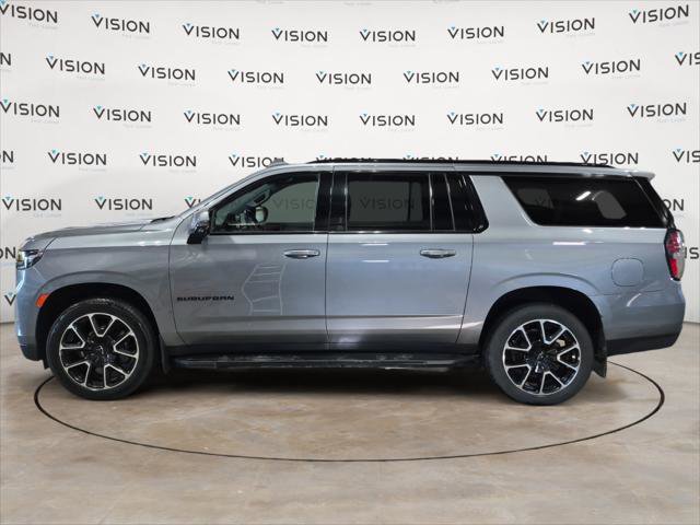 Used 2022 Chevrolet Suburban RST w/ Luxury Package image 2