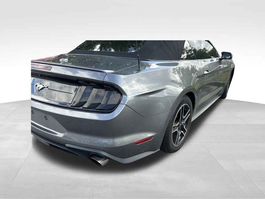 Used 2022 Ford Mustang Premium RWD image 6