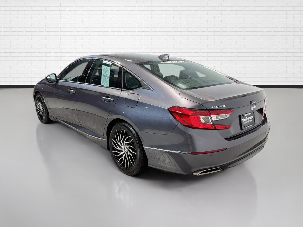 Used 2018 Honda Accord Touring image 7