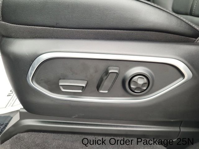 Used 2023 Jeep Wagoneer Series III w/ Convenience Group I image 17