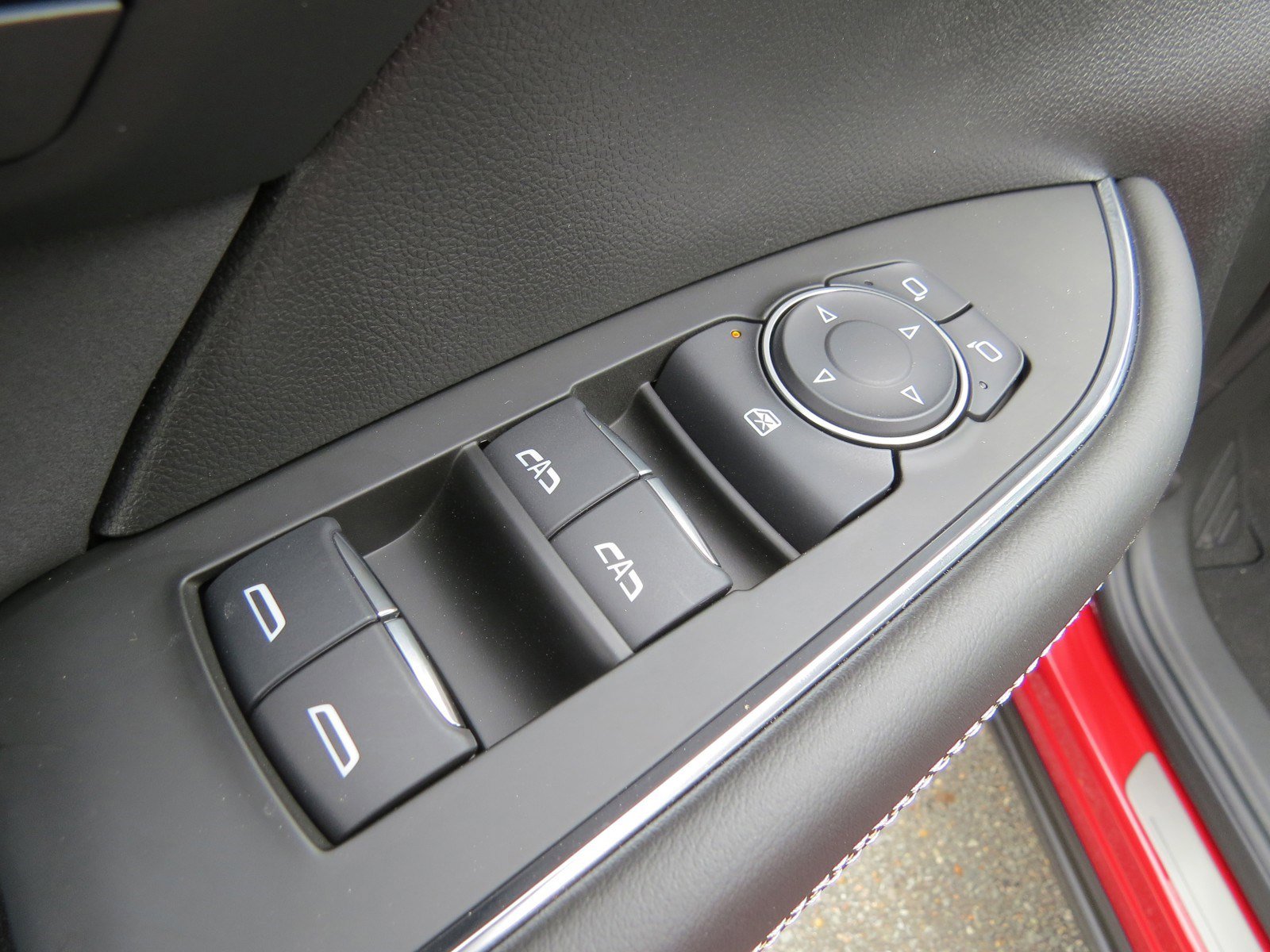 New 2025 Buick Envision Sport Touring image 18