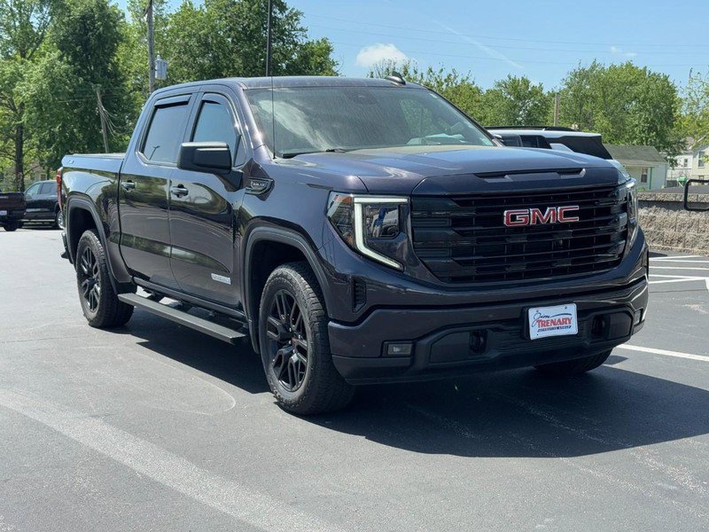 Used 2022 GMC Sierra 1500 Elevation w/ X31 Off-Road Package AWD/4WD image 2