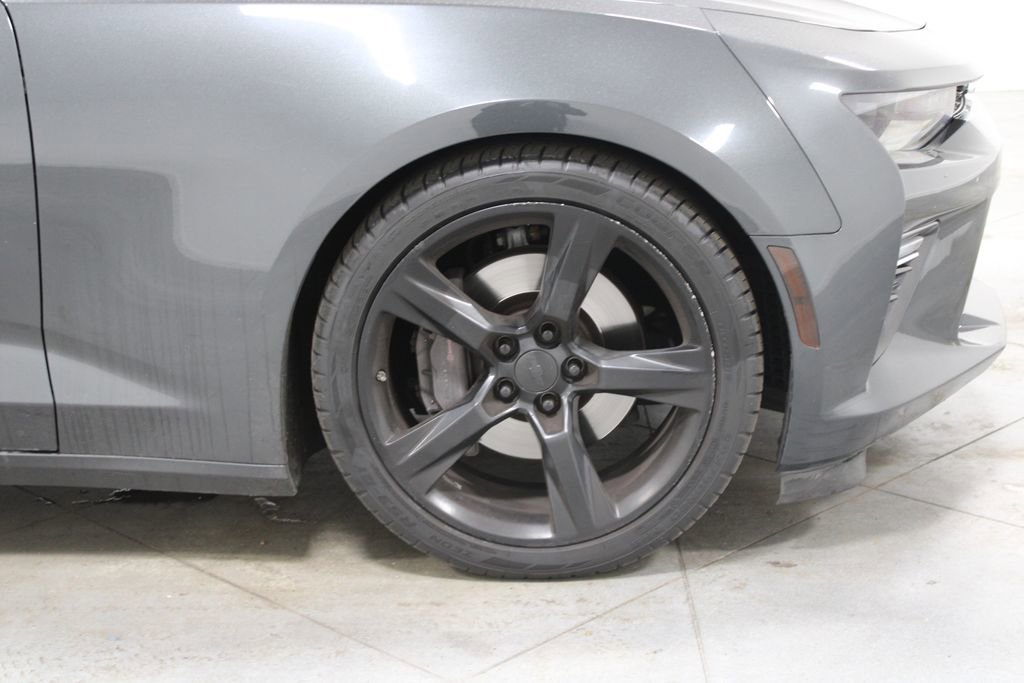 Used 2016 Chevrolet Camaro SS image 12