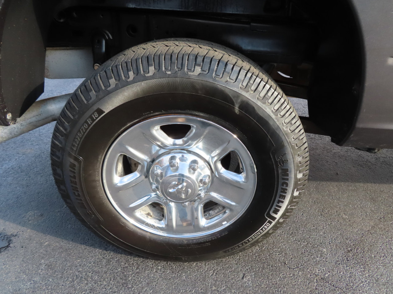 Used 2018 RAM 2500 Tradesman w/ Chrome Appearance Group image 20